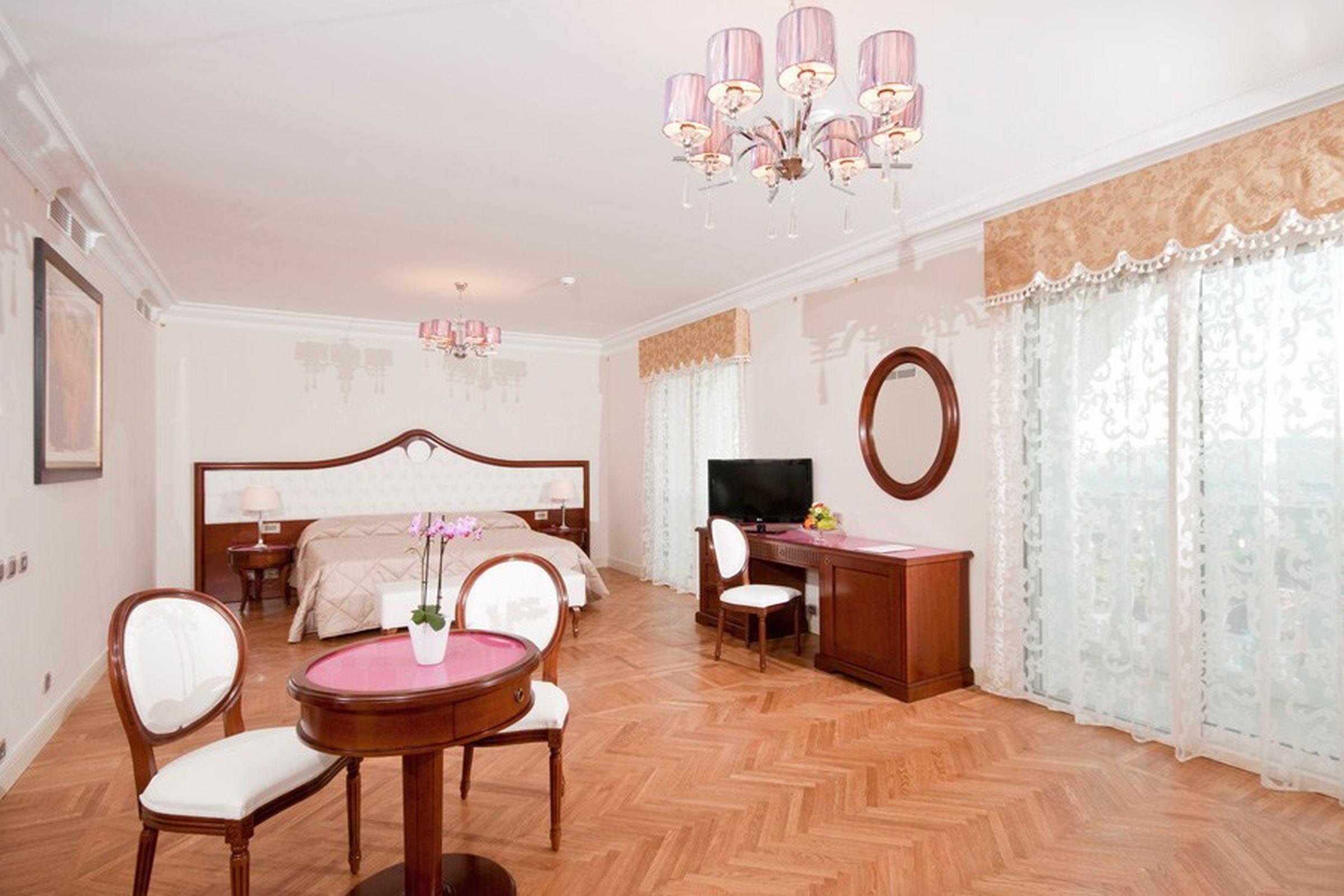 Grand Hotel Italia Клуж-Напока Экстерьер фото