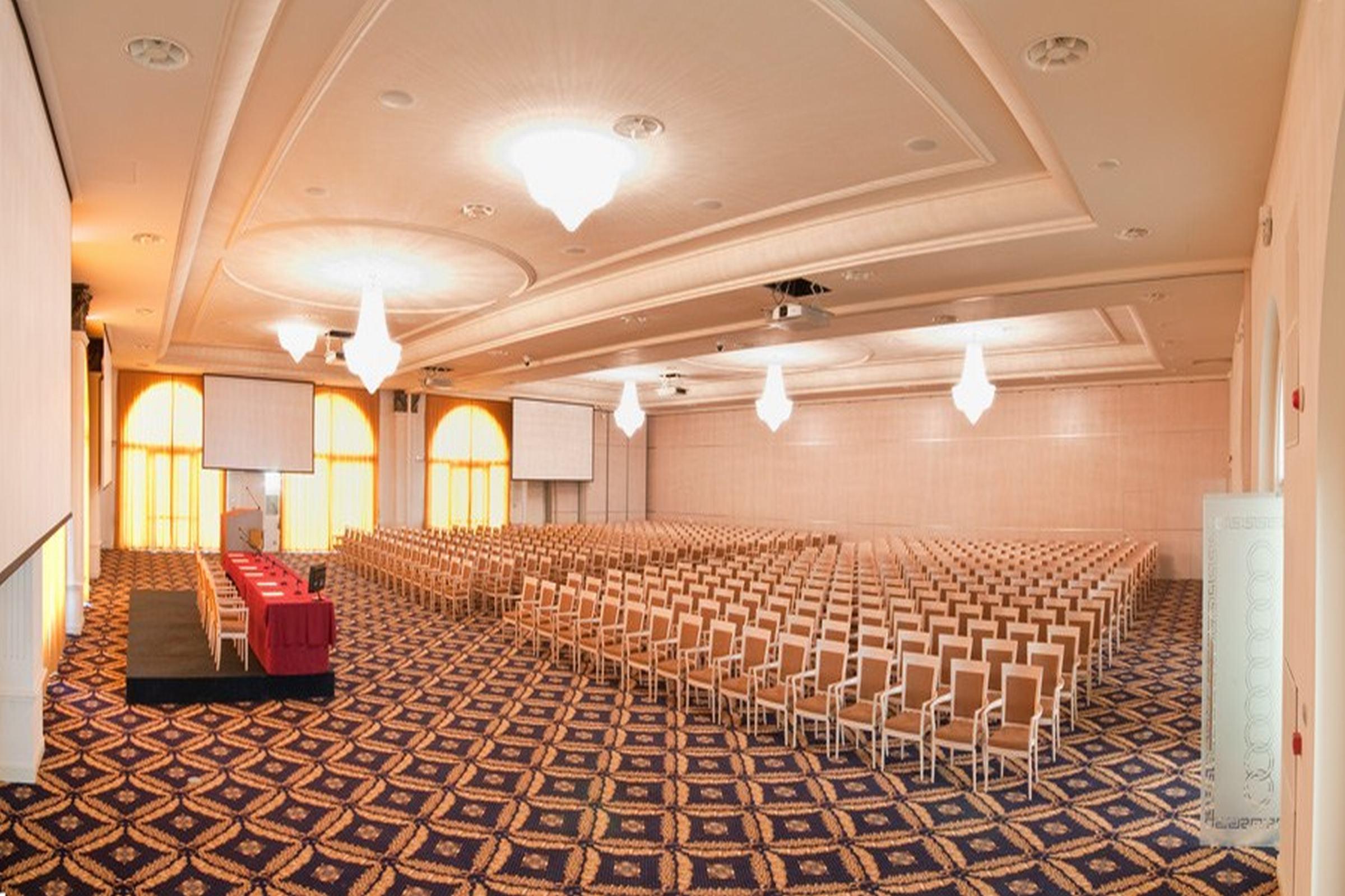 Grand Hotel Italia Клуж-Напока Экстерьер фото The ballroom