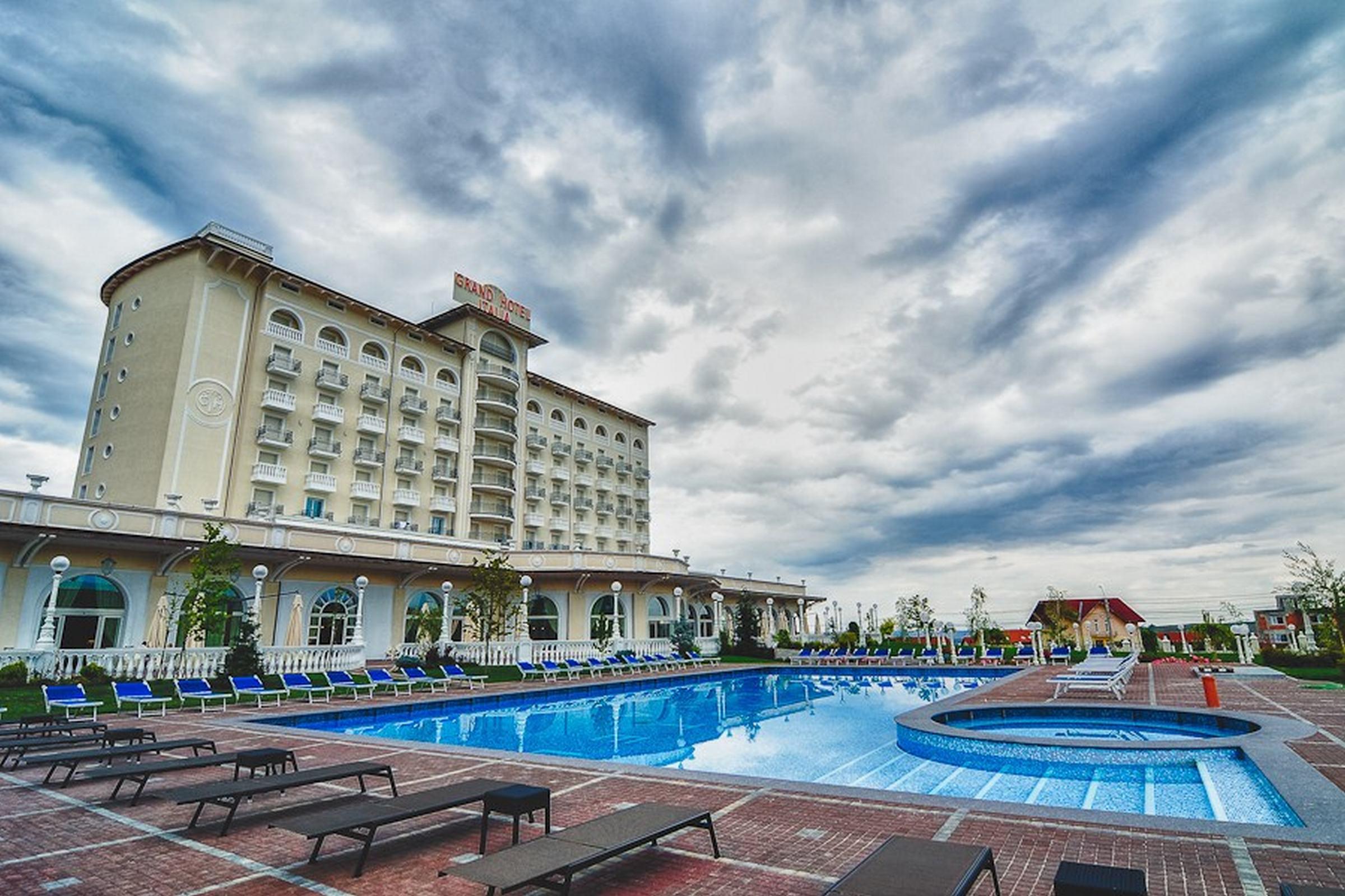 Grand Hotel Italia Клуж-Напока Экстерьер фото