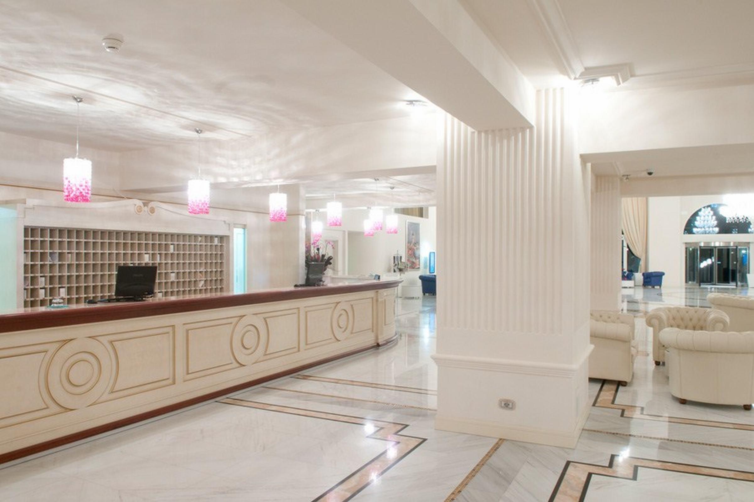 Grand Hotel Italia Клуж-Напока Экстерьер фото